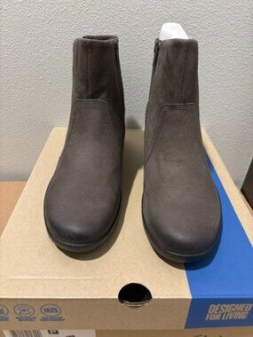 Clarks Suttyn Rae Women's Leather Wedge Ankle Boots